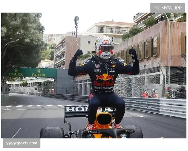 阿布扎比大奖赛赛季收官 维斯塔潘夺冠诺里斯获亚军